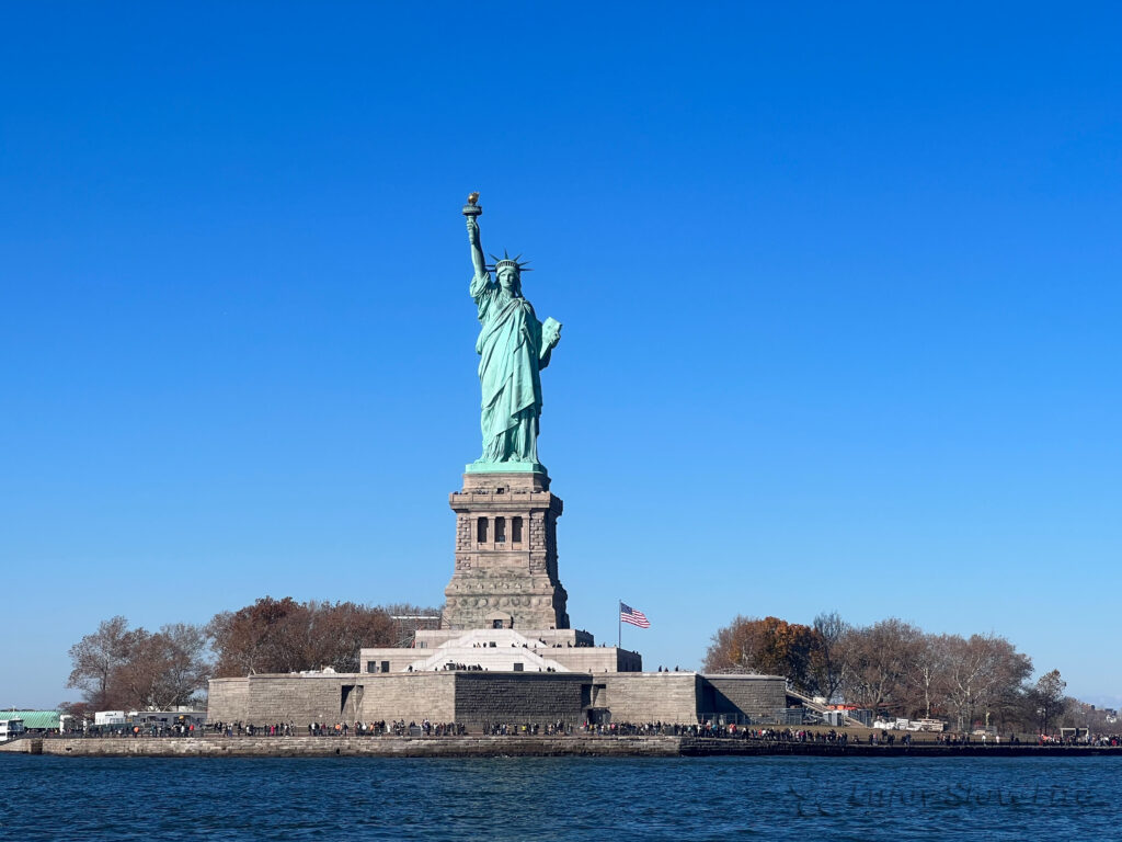 退職記念旅行で行ったニューヨーク自由の女神。Liberty of America